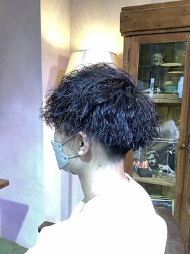 美容室 フィックス ツイストスパイラルパーマ【ツイスト強め】