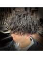 バーニーズ バーバークラブ(BARNEYS BARBER CLUB) ツイストスパイラルや波巻きスパイラルが得意です
