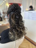 イーストハムアネーロ(EAST HAM anello) グラデーション×ヘアアレンジ