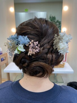 ビワテイ(Biwatei) 卒業式・卒園式・ヘアアップ・ハーフアップ・着付け