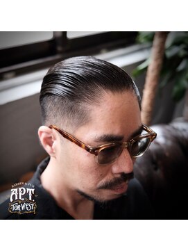 エーピーティートアウエスト(APT. TOR WEST) slick back