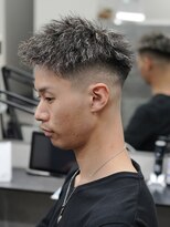 スラッシュ(SLASH)&nbsp;ツイストパーマ/短髪/ホワイトメッシュ/スキンフェード/姫路