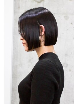 サクラ 岐阜(SAKURA) 乾かすだけで美シルエット　美髪縮毛矯正　切りっぱなしボブ