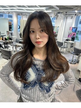 ユーフォリア 渋谷グランデ(Euphoria SHIBUYA GRANDE) エクステ　レイヤーカット　ブラウンカラー　透明感カラー　YUKI