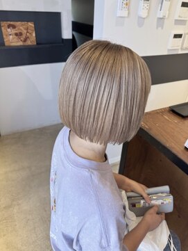 エフパレードシーサイド(F.PARADE seaside) 派手すぎない夏のハイトーン