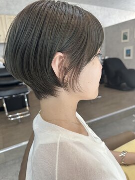イルバイアトモス(ilu by Atmos) 大人ショート/マッシュショート/くびれショート