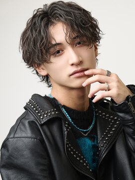 ゴート(GOATO) スパイラルセンターパート 波打ちマッシュ 鹿児島パーマ