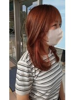 エミュ(emu.) インナーカラーで白髪ぼかし