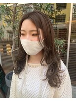 ビーワールド(B WORLD)&nbsp;透明感、抜け感たっぷりロングレイヤー【藤枝/髪質改善】