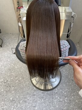 ロンドメリア 天神大名店(Lond Melia) 髪質改善縮毛矯正でツヤサラストレート 髪質改善/艶髪/縮毛矯正/