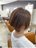 髪質改善ストレートで収まりの良いショートヘアに