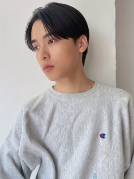 ハニーシブヤ(HONEY shibuya) ナチュラルセンターパートショート刈り上げなし