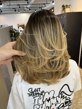 メリー オオサカ(Merly Osaka) バタフライカット