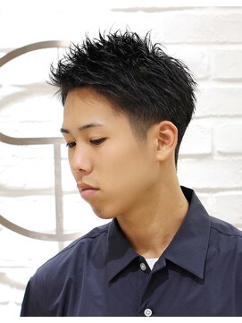 ヨシザワインク プレミアム 横浜 桜木町店(YOSHIZAWA Inc. PREMIUM) 黒髪短髪ツヤ髪刈り上げアップバングツーブロック