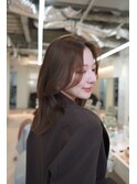 顔周りレイヤーカットくびれヘアミルクティーベージュカラー韓国