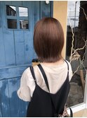 切りっぱなし外ハネスタイル