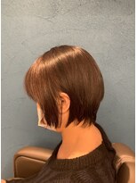 ハグズ ツヤ髪ショート
