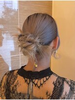 アース 郡山コスモス通り店(HAIR&MAKE EARTH)&nbsp;大人可愛い編み込みシニヨン