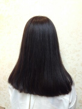フェリシータ 緑地公園店(felicita) クラシカルな黒髪サラサラ&ツヤツヤストレート