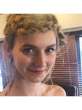 ビビト(bibito) bibito ゆる編み込みアレンジ