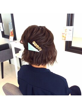 フェリーチェ(Felice) 【Felice】波ウェーブショートハーフアップ