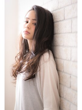 エルデ ナインズ ヘアー スタンド 川口店(elde 9's HAIR STAND) ワンサイドタンバルモリのモーブカラー風黒髪くびれミディ 川口
