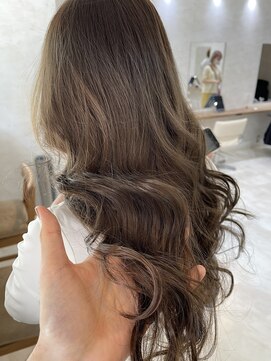 イル(iLu.) シアーベージュ