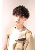 攻めた男の ウェーブパーマ 無造作束感ショート