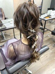 編みおろしヘアアレンジ