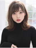 透明感たっぷりのミディアムSカールミディアム