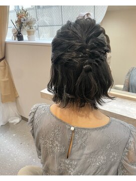 ミラ(Mila) ショートボブハーフアップ♪♪お呼ばれヘアセット
