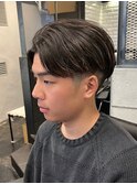 1183黒髪アッシュブラックセンターパートツーブロック刈り上げ