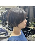 30代40代50代ショートカットショートヘア。前髪あり。