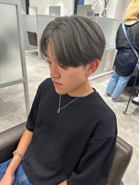 キートス(Kiitos) 【人気カラー】センターパート×ダークグレージュ