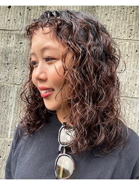 ナループロアオハナ(Nalu pu loa ohana) 海外風カーリーパーマミディアムパーマハードパーマ