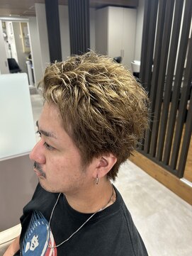 ヴェルデ(VERDE) 金髪　スパイキー