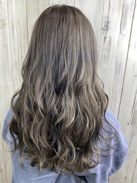 アンダーバーホワイト 南海難波店(_WHITE) 【＿white+】ホワイトシルバー×大人ロングスタイル