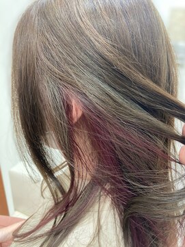 ハロースタイリスト 荒井東店(hello stylist) モノグレージュ×インナーカラー