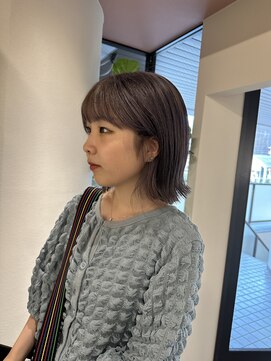 ロンドウェグ(RONND weg) ラベンダーグレー×外はねボブ