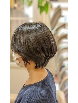 フィルアップヘア (fill up Hair) 20代30代大人可愛い小顔丸みショートボブ
