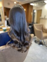 フツーロ 栄(FUTURO) プルエクステ インナーカラー