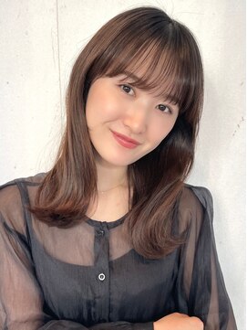 トリコ ショップアンドヘアサロン(tricot shop hair salon) ワイドバング 外はねミディアム　ナチュラルブラウン