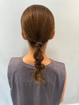 エルエスヘアー(LS HAIR) タイト大人ポニー