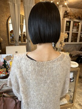 コルプア(corpua) ミニボブ×ブルーブラック