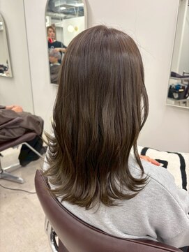 ネウィ ハウオリ 札幌駅前(newi hau'oli) 外ハネミディアム＆オリーブアッシュカラー/札幌駅ヘアケア特化