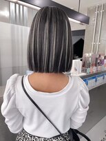 キング 高槻(K!ng) ハイライトカラーミルクティーベージュレイヤーカット