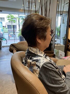 グラッシュトーン(grash tone) オゾンパーマでスッキリ