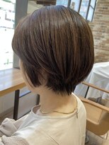 ヴィサージュクルー(VISAGE crew)&nbsp;襟足を絞めたショートボブデザイン！