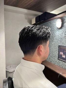 ワンワンオー バーバーショップ 長浜店(@110 BARBER SHOP) 知的で洗練された大人のテーパーパートスタイル