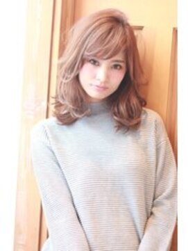 『LOBBY』三浦　愛されフェミニンスタイル